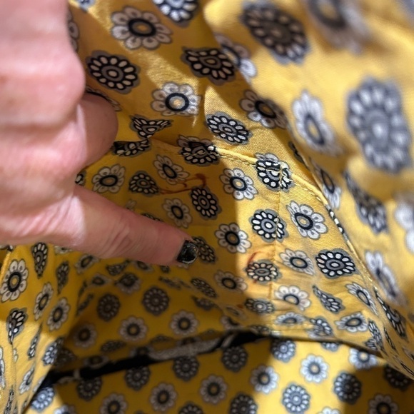 Vera Bradley Pleated Tote Large Yellow Bird Black/Yellow/White EUC - Picture 9 of 9